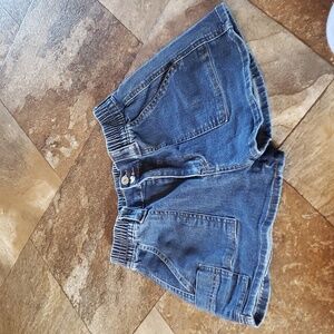 No Boundaries 7 Utility Cargo Jean Denim Shorts Elastic Waist